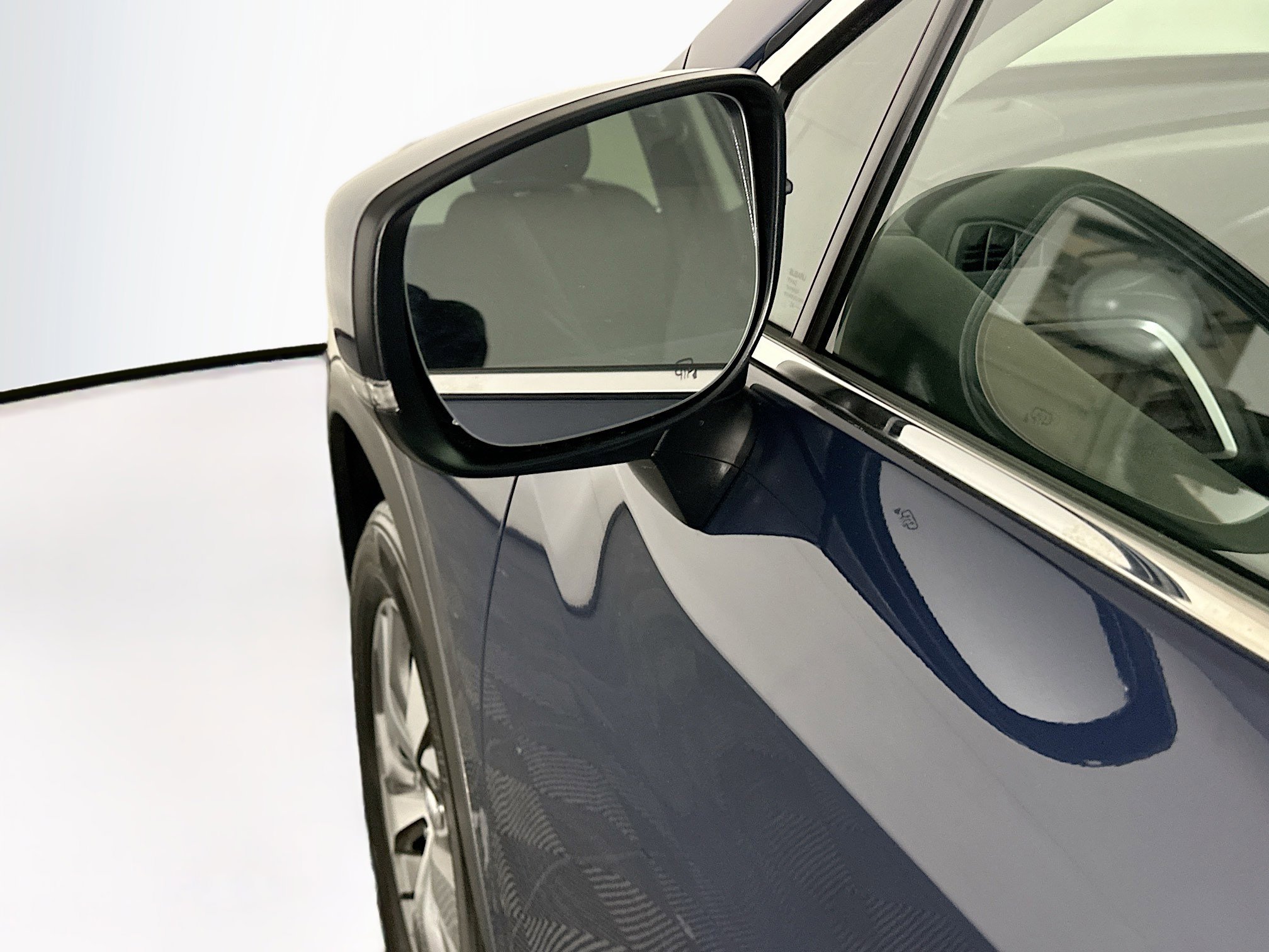 Used 2025 Subaru Ascent Premium image 16