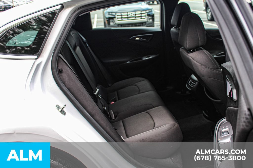 Used 2024 Chevrolet Malibu LT FWD image 18
