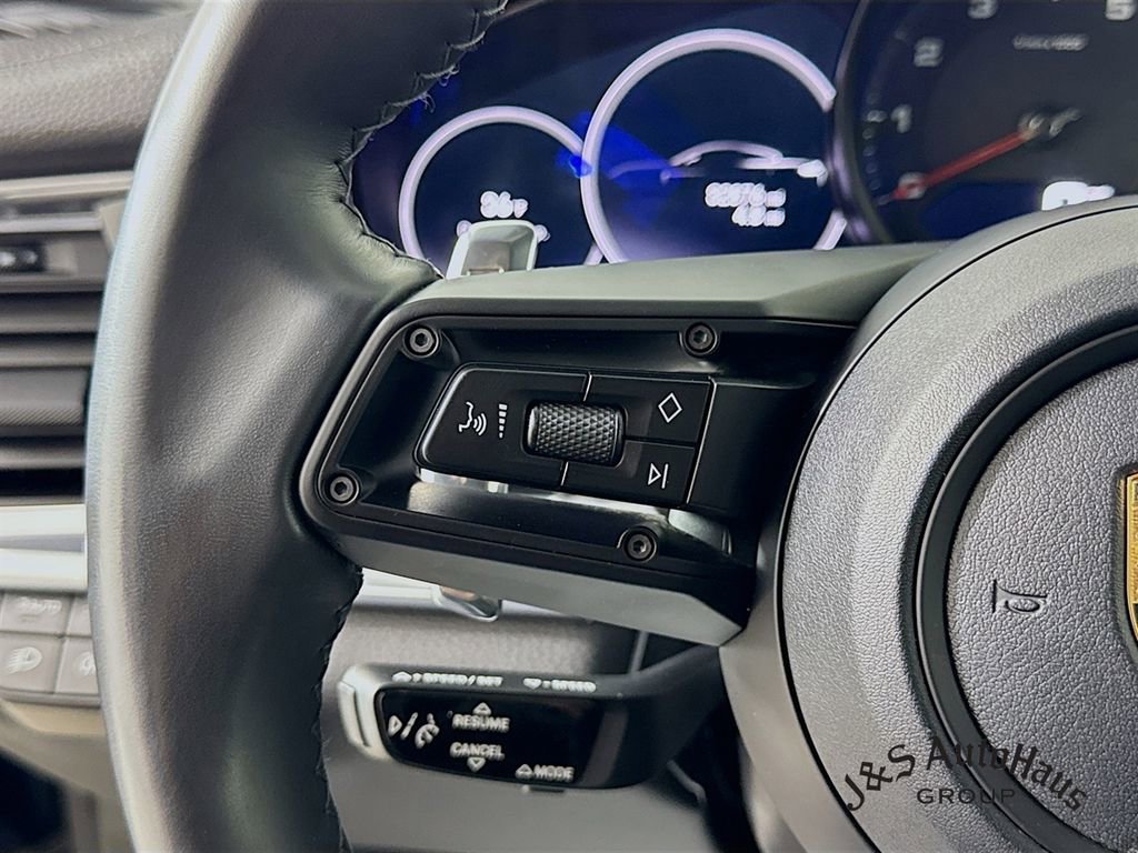 Used 2022 Porsche Panamera Platinum Edition image 13