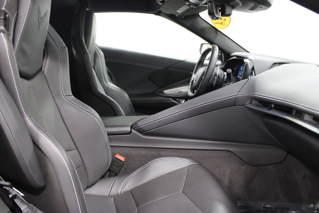 Used 2024 Chevrolet Corvette Stingray Coupe w/ Z51 Performance Package image 26