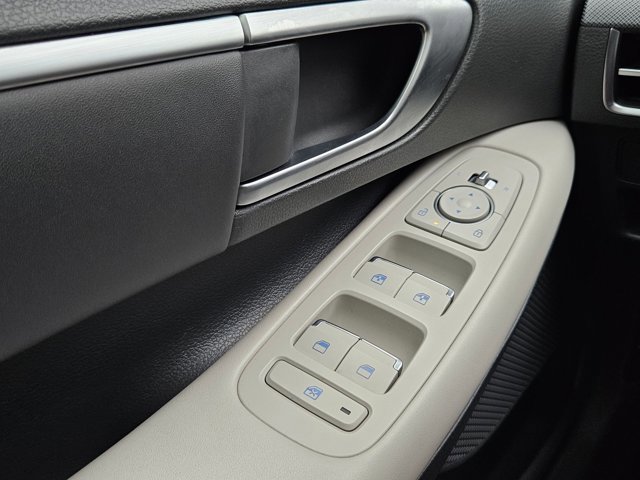 Used 2024 Hyundai Sonata SEL FWD image 18