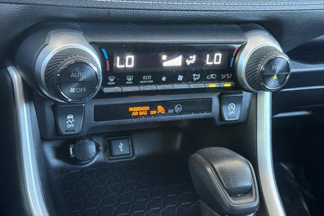Certified 2021 Toyota RAV4 XLE AWD/4WD image 22