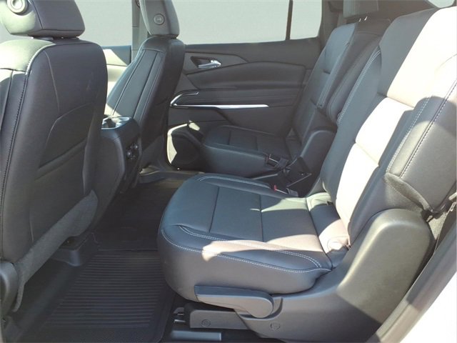 New 2026 Chevrolet Traverse LT image 18