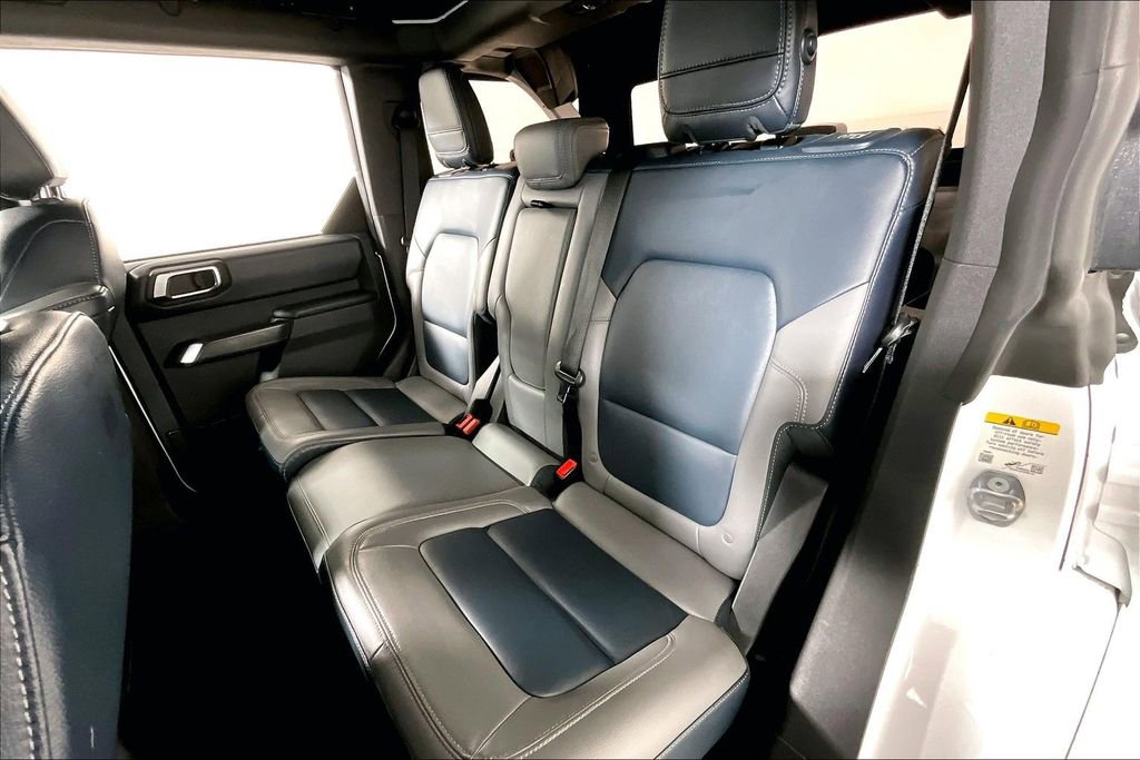 Used 2024 Ford Bronco Outer Banks image 26
