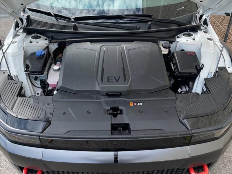 New 2025 Hyundai Ioniq 5 XRT image 36