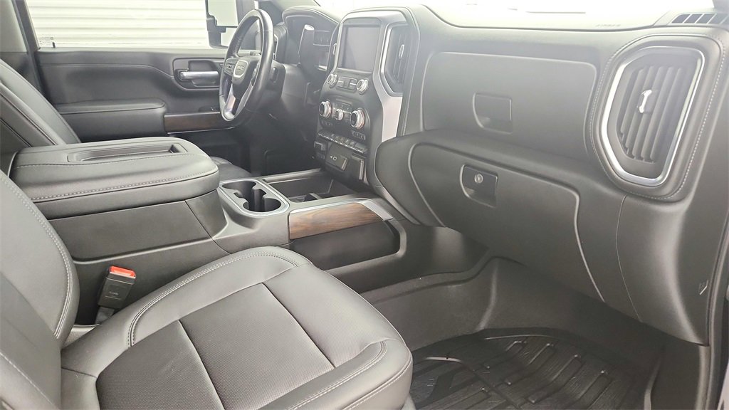 Used 2021 GMC Sierra 3500 SLT w/ SLT Convenience Package image 25