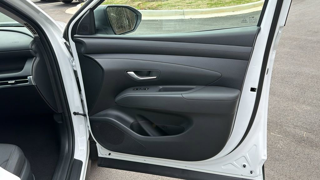 New 2026 Hyundai Tucson SE image 15