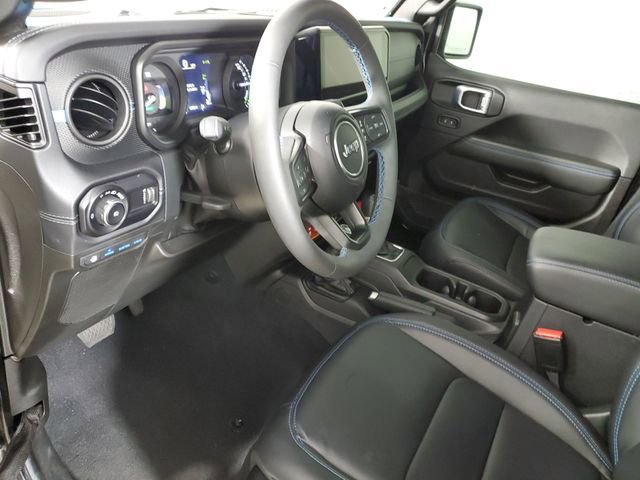 Used 2024 Jeep Wrangler Unlimited Rubicon 4xe image 19
