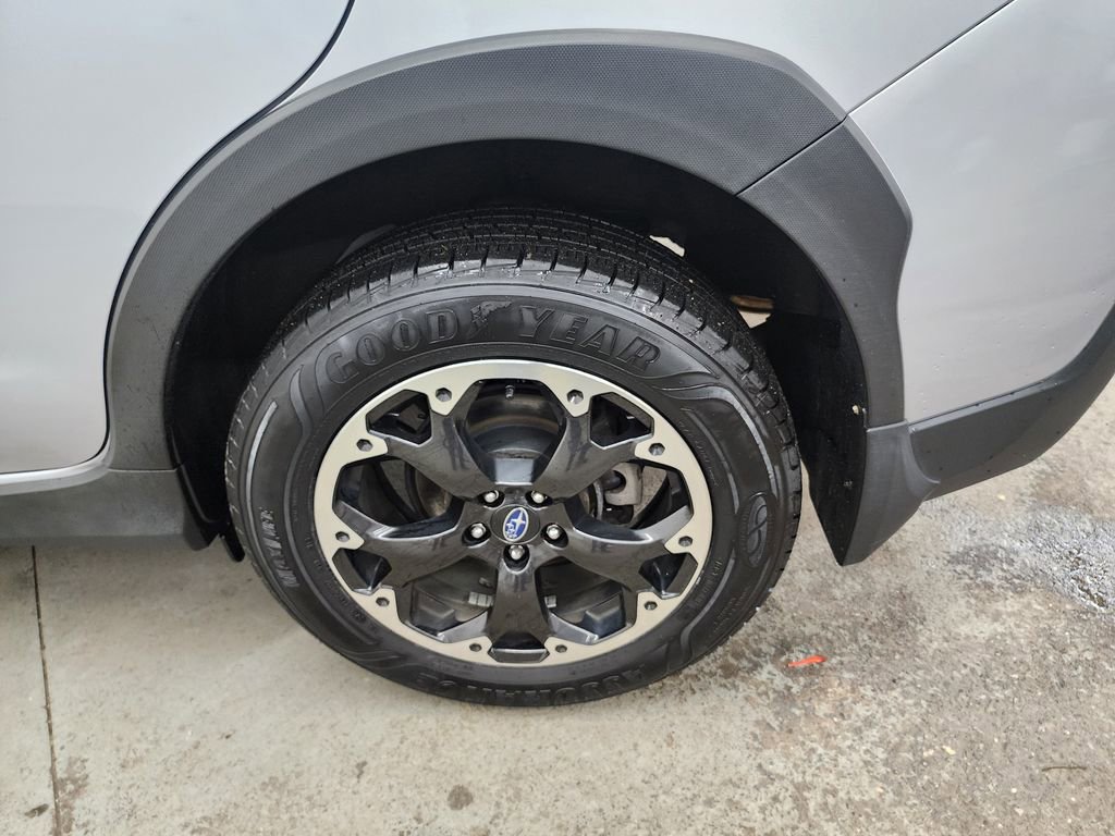 Used 2021 Subaru Crosstrek 2.0i Premium w/ Moonroof Package image 37