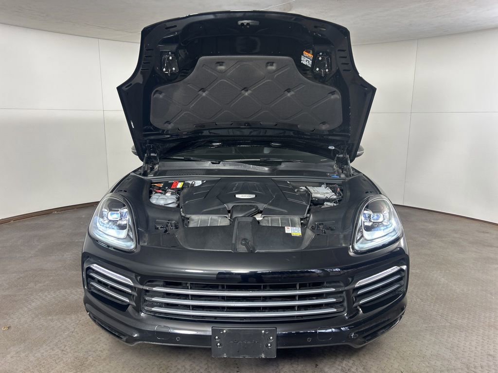 Certified 2022 Porsche Cayenne image 14