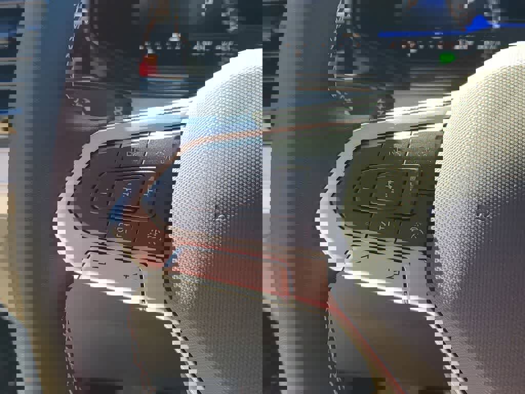 Used 2025 Volkswagen Taos S image 26