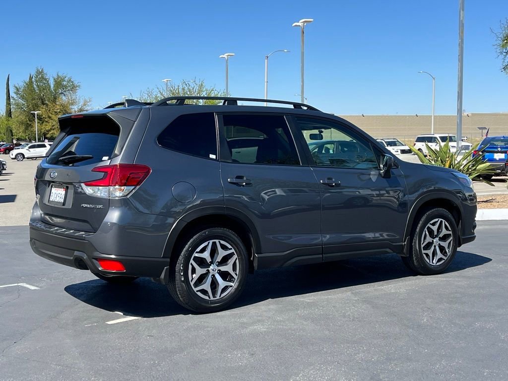 Certified 2023 Subaru Forester Premium AWD/4WD image 8