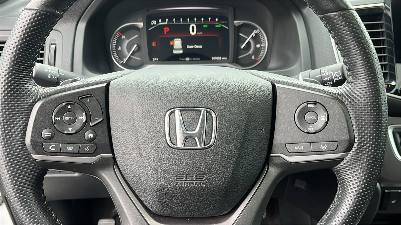 Used 2023 Honda Passport EX-L image 10
