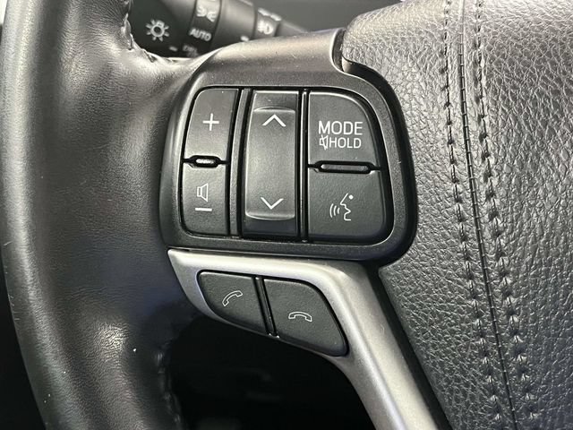 Used 2019 Toyota Highlander SE AWD/4WD image 30