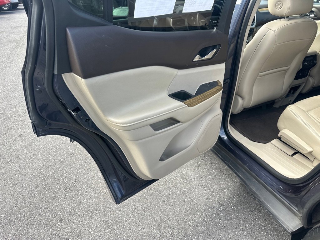 Used 2018 GMC Acadia Denali w/ LPO, Cargo Package image 26