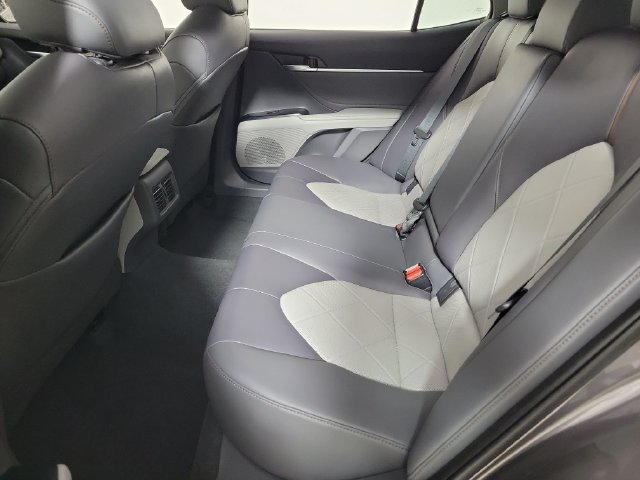 Used 2018 Toyota Camry XLE w/ Audio Package FWD image 12