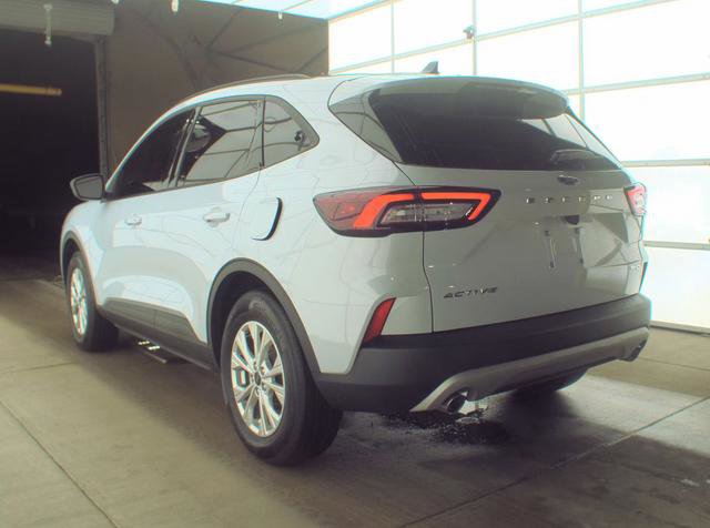Used 2025 Ford Escape Active w/ Cold Weather Package image 18