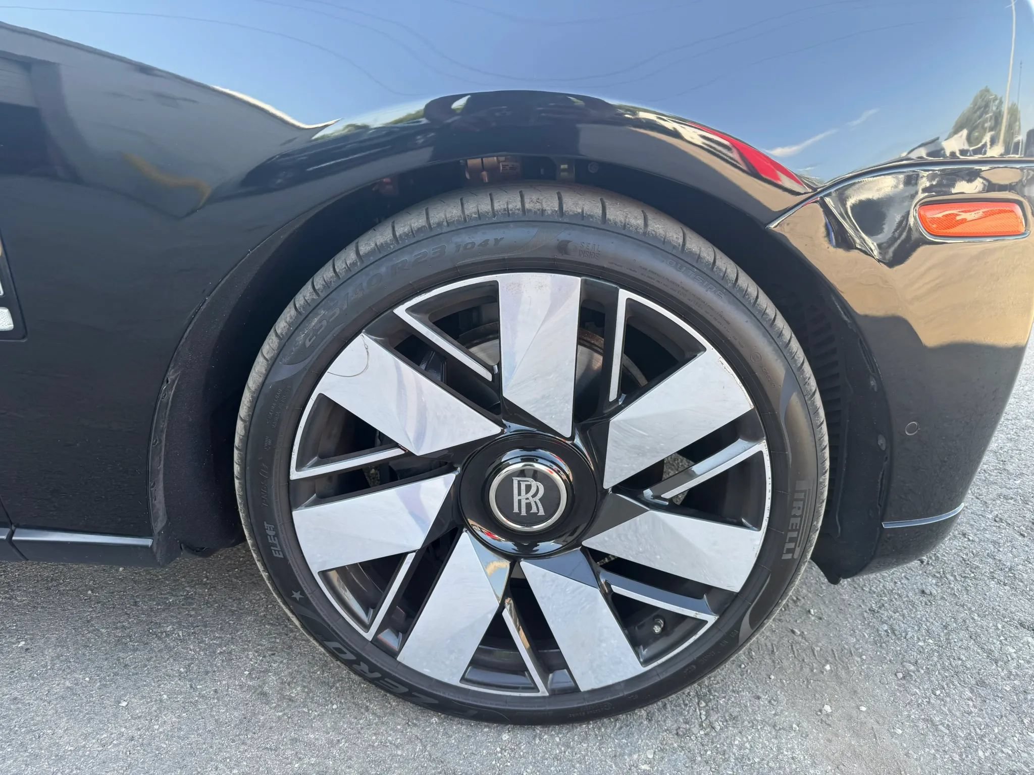 Used 2019 Rolls-Royce Cullinan AWD/4WD image 22
