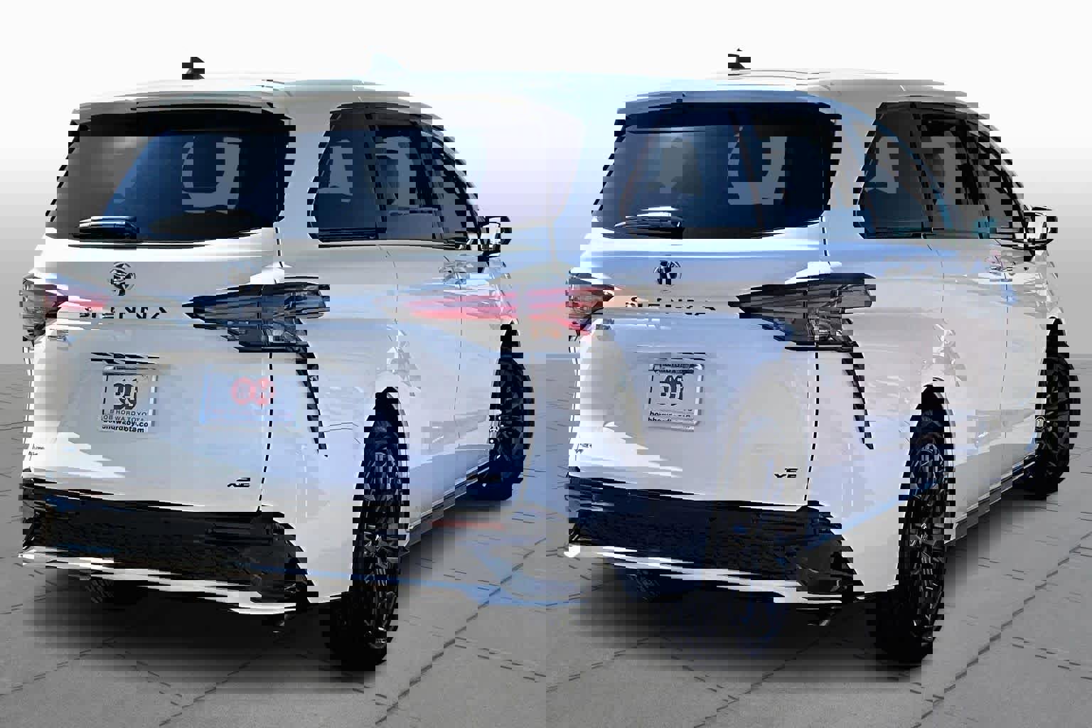 Used 2025 Toyota Sienna XSE image 13