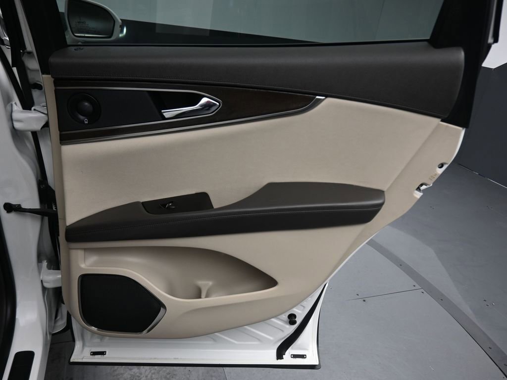 Used 2020 Lincoln Nautilus Reserve w/ Equipment Group 201A FWD image 41