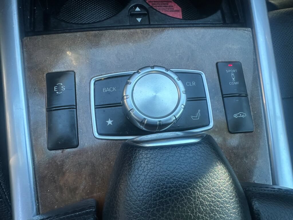 Used 2014 Mercedes-Benz E 550 4MATIC Sedan image 20