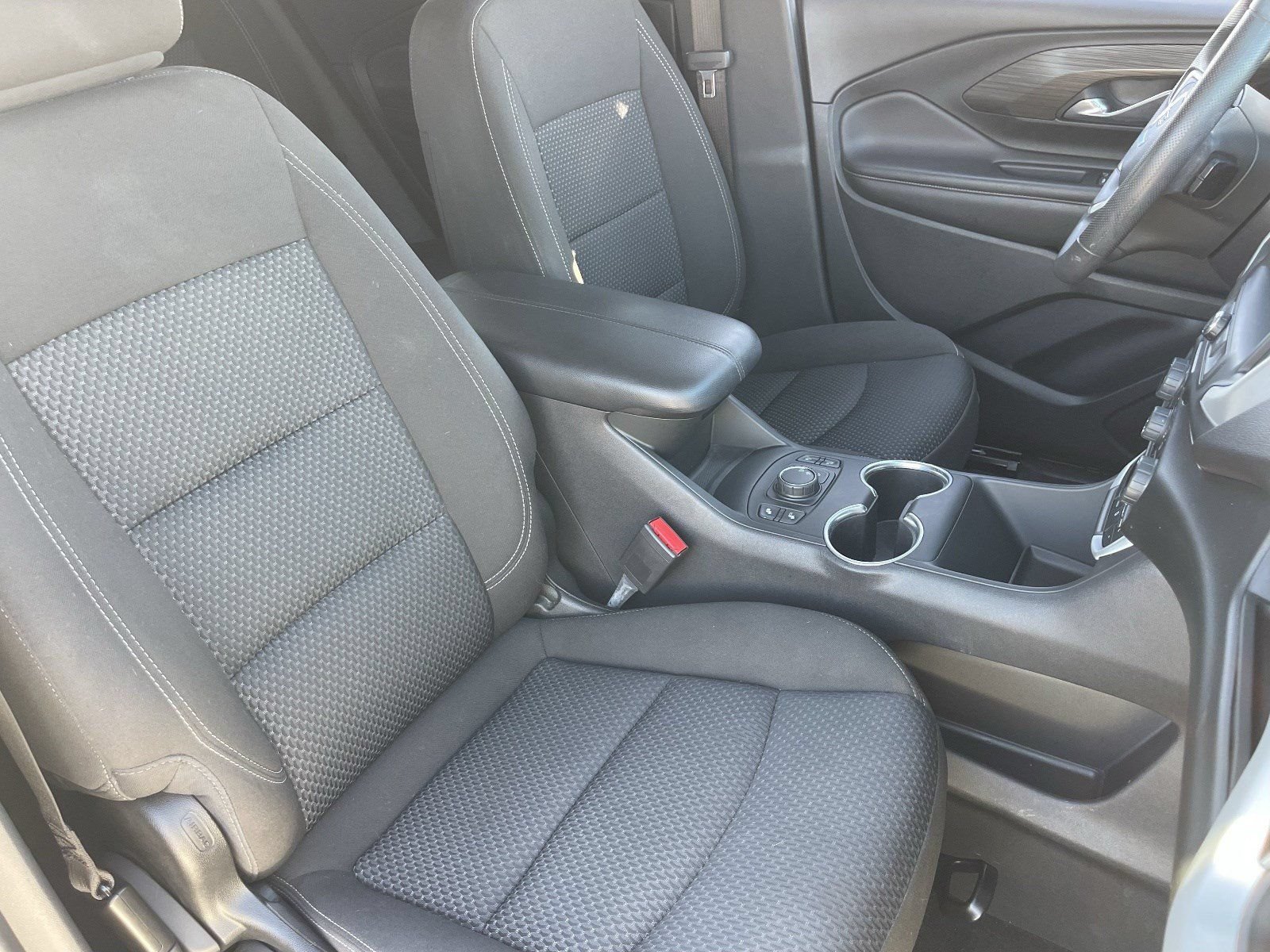 Certified 2022 GMC Terrain SLE w/ Driver Convenience Package FWD image 11