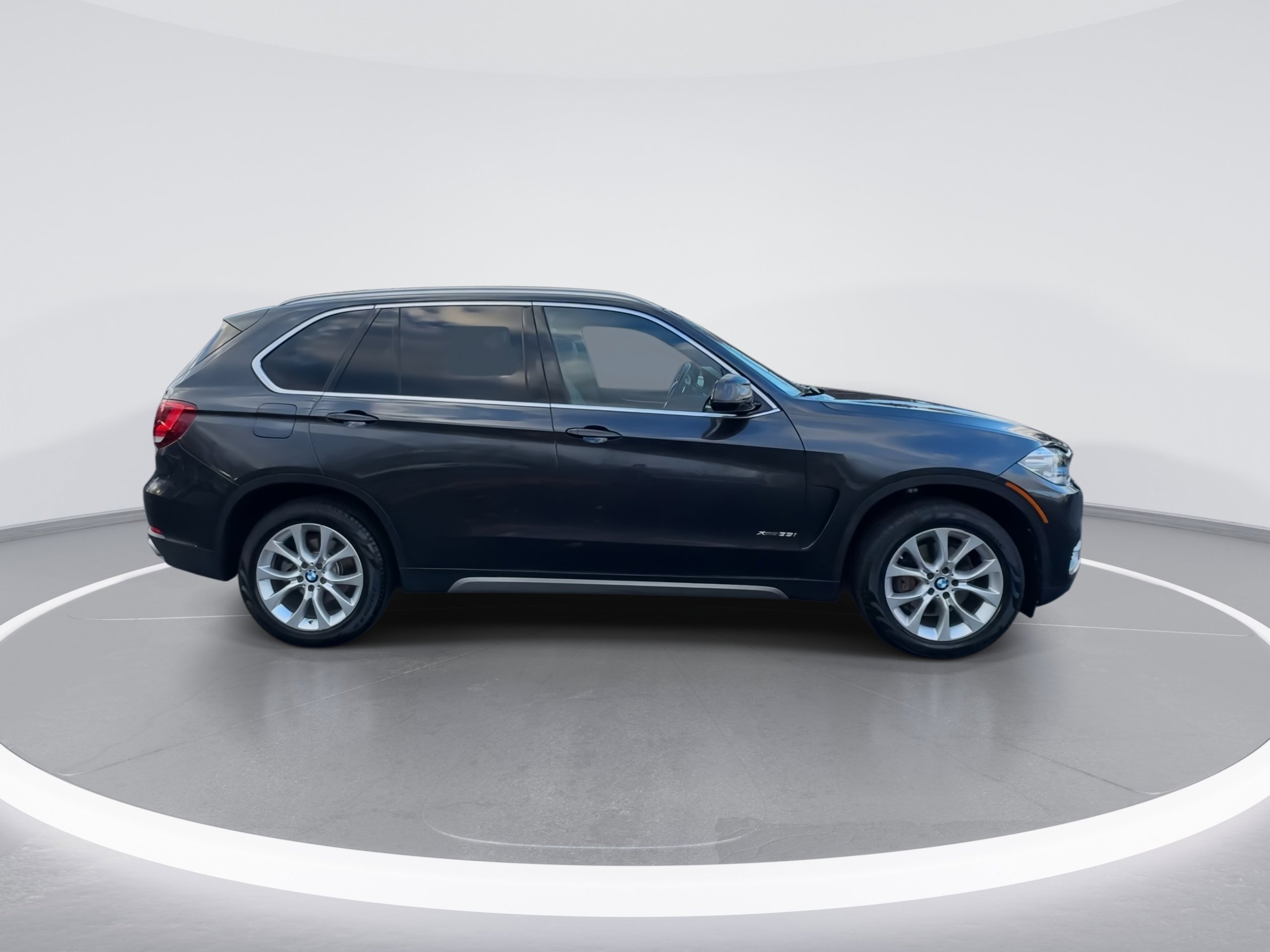 Used 2018 BMW X5 xDrive35i image 9