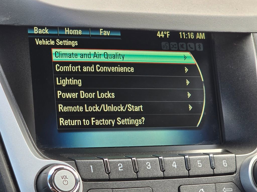 Used 2017 Chevrolet Equinox LT w/ Convenience Package image 42