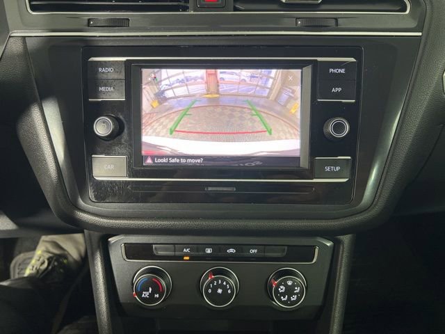 Used 2018 Volkswagen Tiguan S image 20