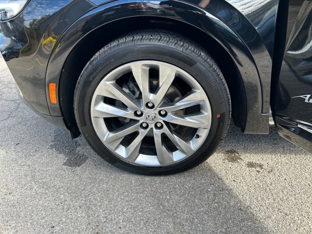 Used 2022 Buick Envision Avenir w/ Technology Package II image 28