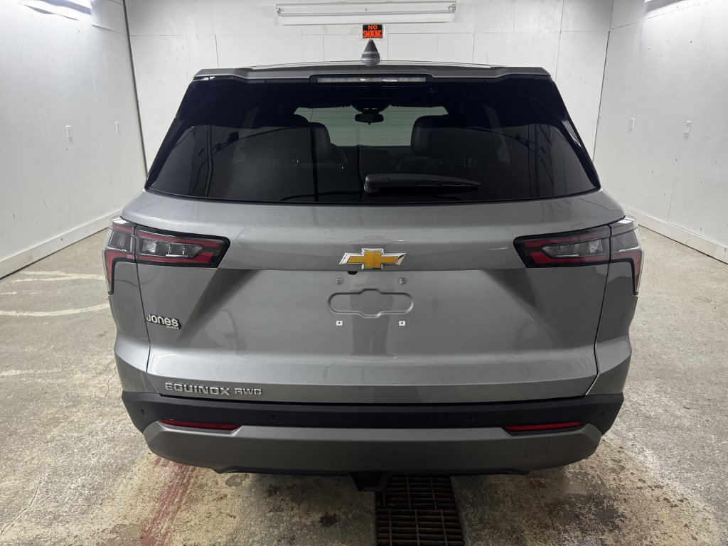 New 2026 Chevrolet Equinox LT w/ Convenience Package II image 8