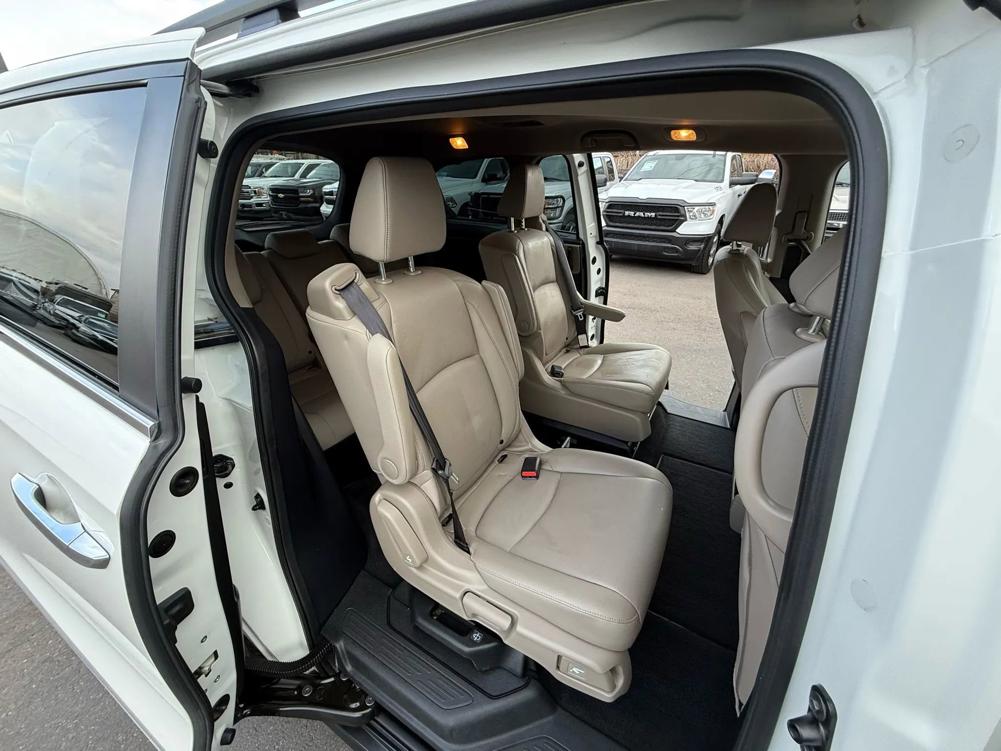 Used 2019 Honda Odyssey EX-L image 21