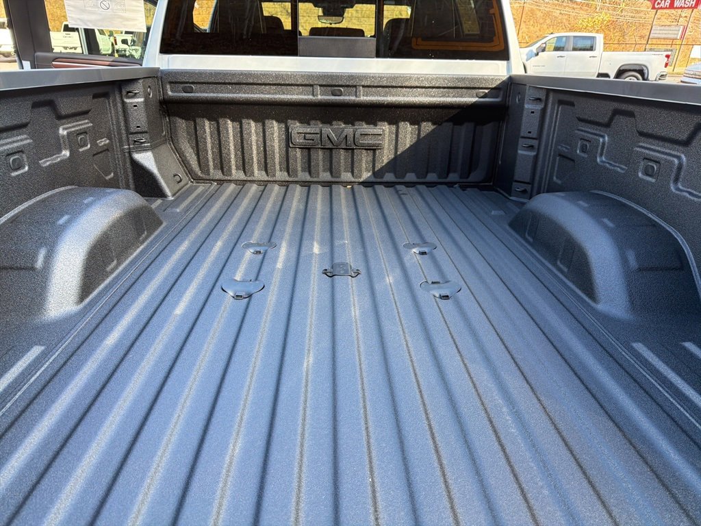 New 2026 GMC Sierra 2500 Denali Ultimate image 13