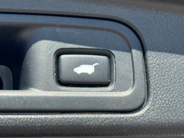 Used 2017 Honda Pilot Elite image 14