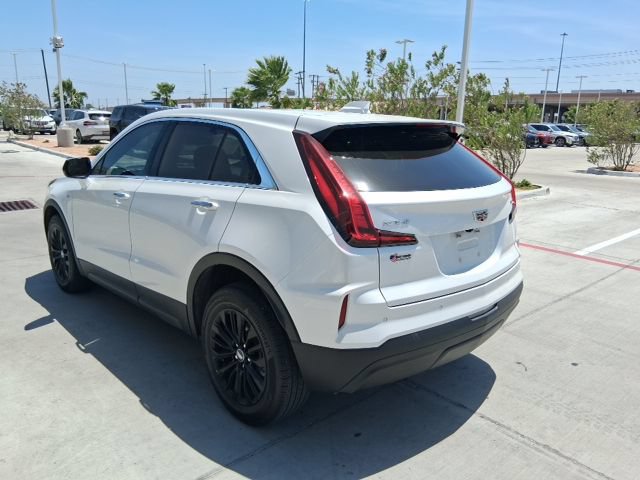 Used 2024 Cadillac XT4 Luxury w/ LPO, Floor Liner Package FWD image 4