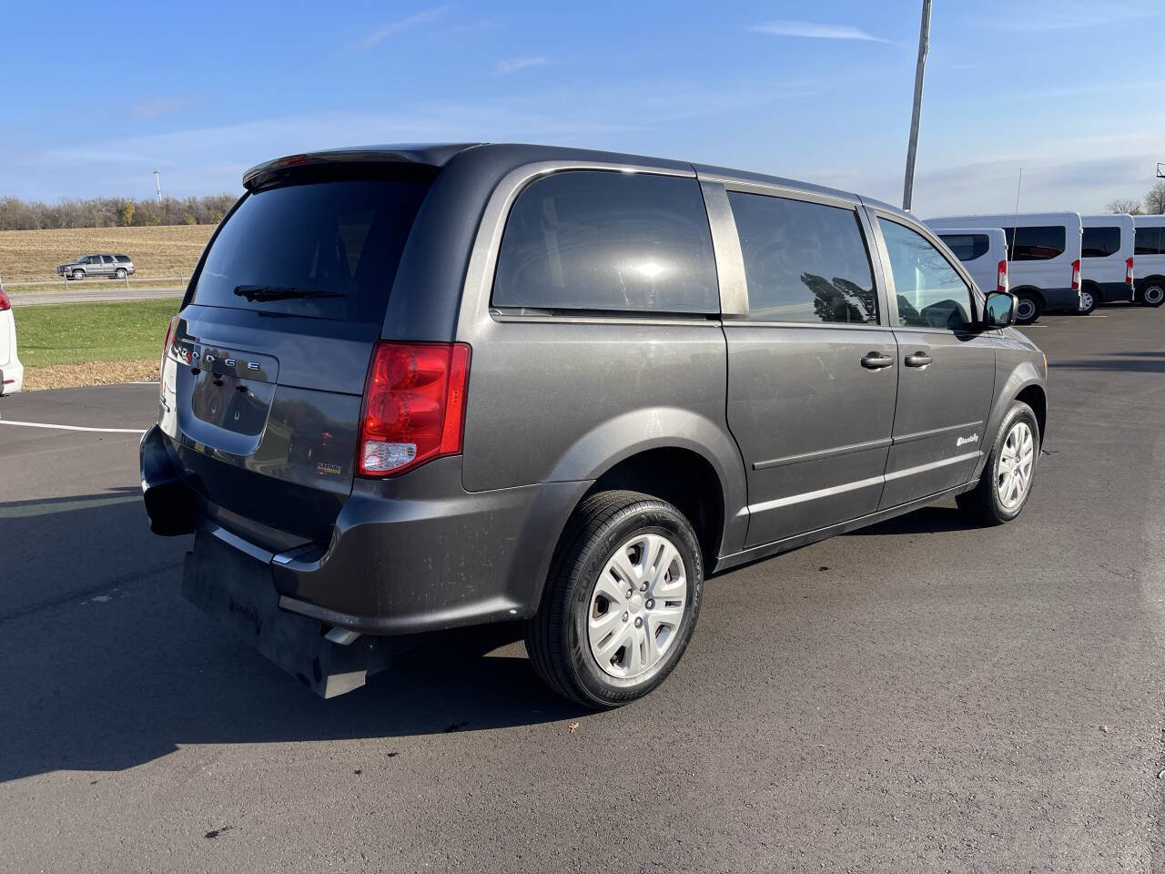Used 2016 Dodge Grand Caravan SE w/ Quick Order Package 29E SE image 10