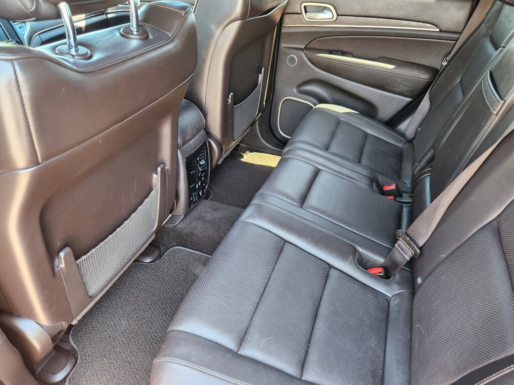 Used 2015 Jeep Grand Cherokee Summit w/ Skid Plate Group AWD/4WD image 10