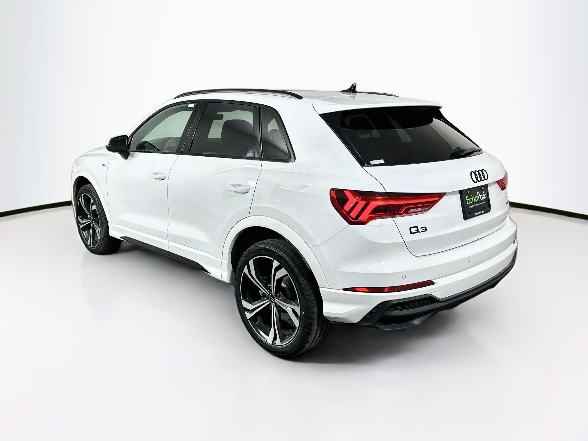Used 2023 Audi Q3 2.0T Premium Plus w/ Premium Plus Package AWD/4WD image 5