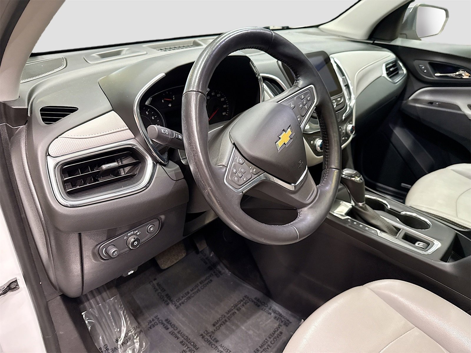 Used 2018 Chevrolet Equinox Premier image 9