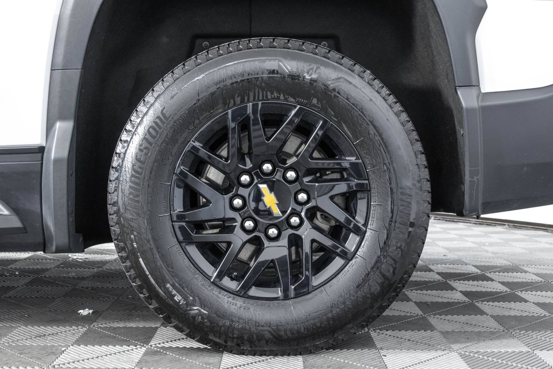 Used 2024 Chevrolet Silverado EV W/T AWD/4WD image 41