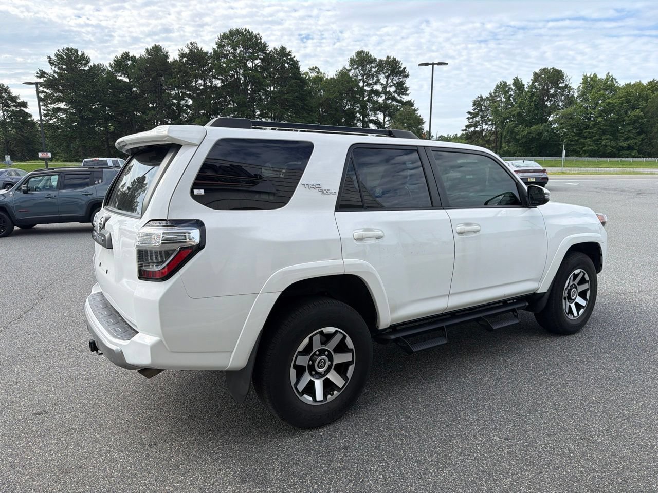 Used 2023 Toyota 4Runner TRD Off-Road Premium w/ Moonroof Package AWD/4WD image 10