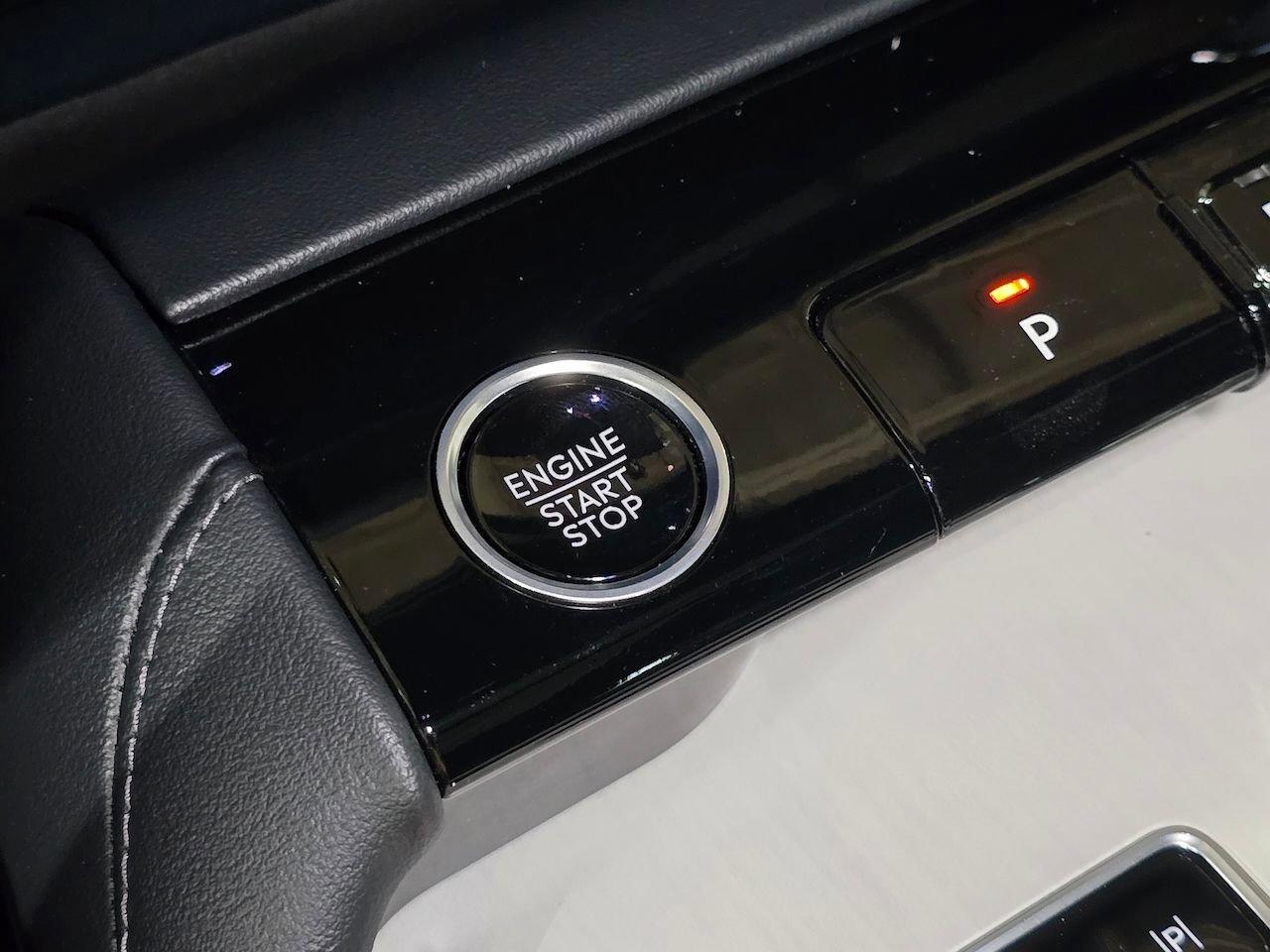 New 2025 Lincoln Navigator Reserve w/ Jet Appearance Package image 36