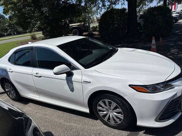 Used 2021 Toyota Camry LE FWD image 6