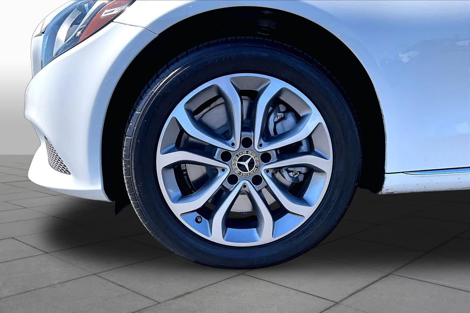 Used 2017 Mercedes-Benz C 300 4MATIC Sedan image 10