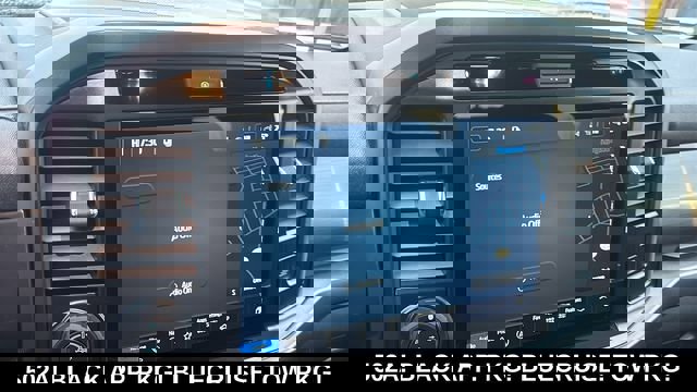 New 2026 Ford F150 Lariat w/ Equipment Group 502A High image 17