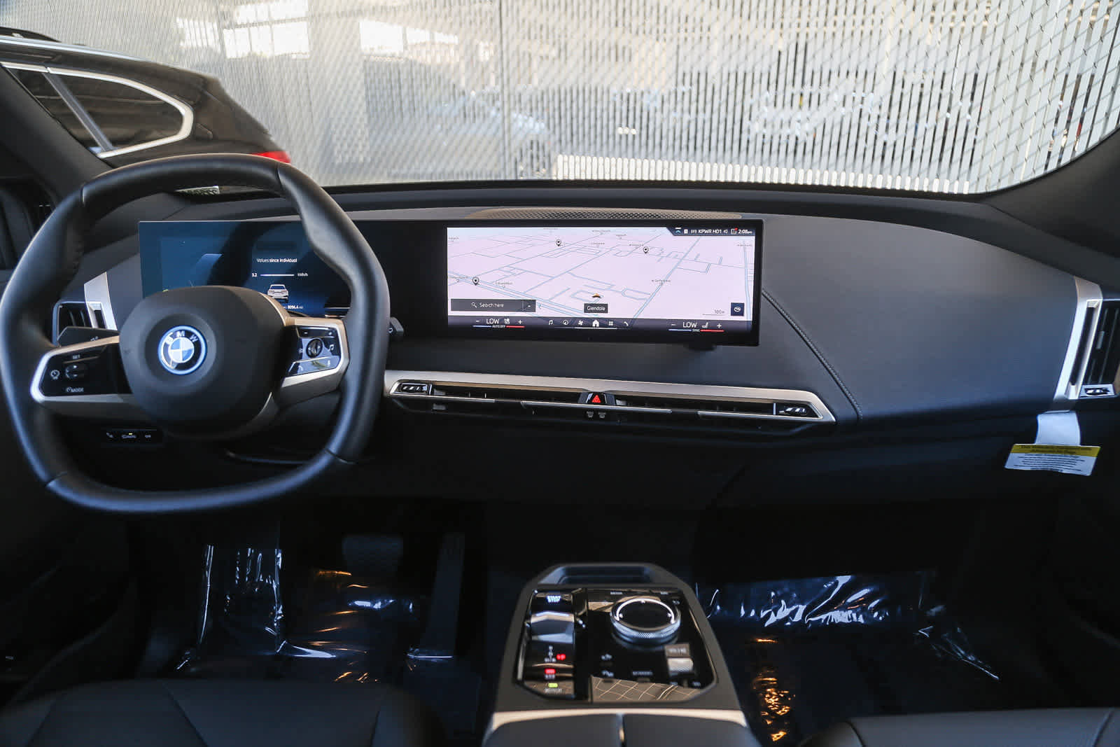 Used 2025 BMW iX xDrive50 image 9