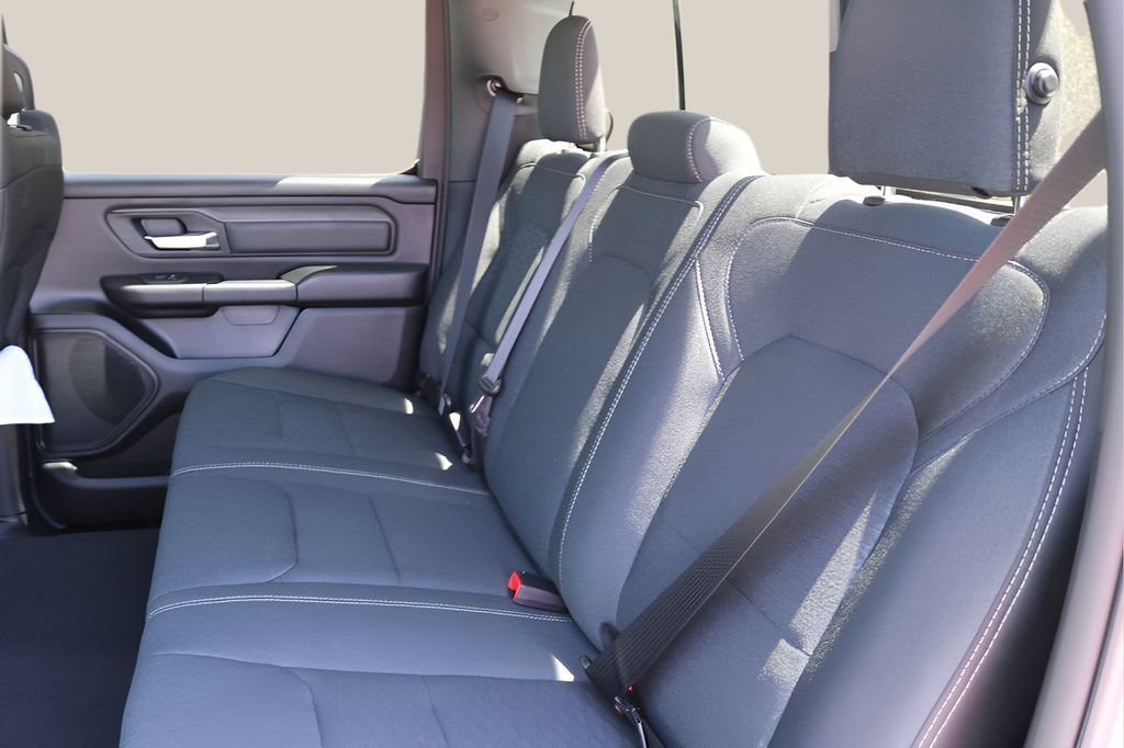 New 2026 RAM 1500 Express AWD/4WD image 15