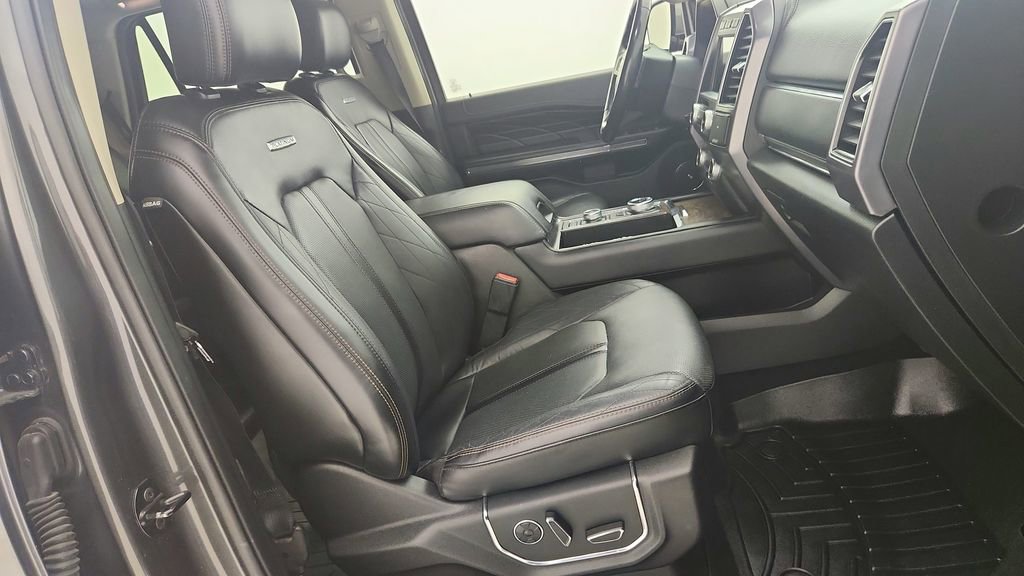 Used 2019 Ford Expedition Platinum AWD/4WD image 34