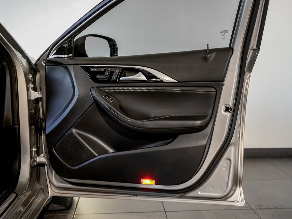 Used 2018 INFINITI QX30 Sport image 28