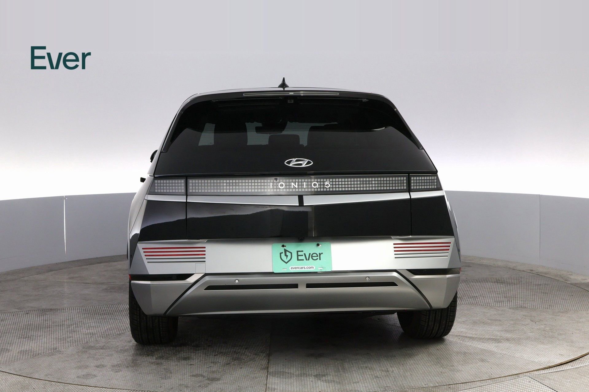 Used 2024 Hyundai Ioniq 5 Limited image 13